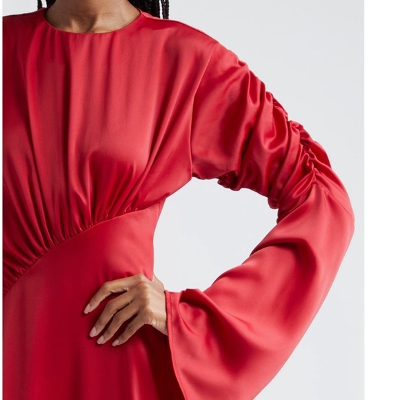 NWT ORIRE The Jou Red Long Sleeve satin Dress size 4 - Picture 6 of 10